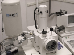 بررسی انواع پوشش‌های رسانا به‌منظور تصویربرداری با میکروسکوپ الکترونی روبشی